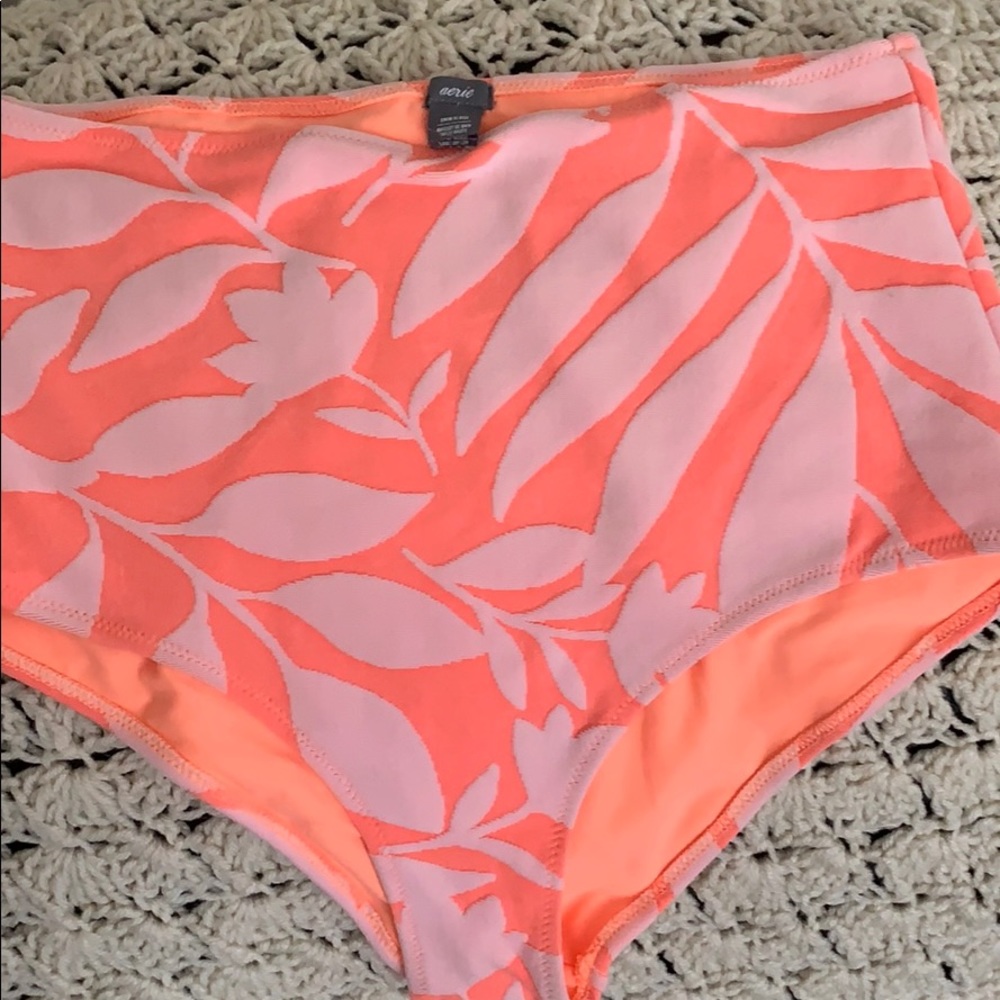 bathinsuit bottom - Picture 4 of 5